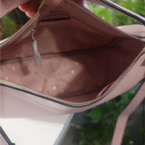 Kate Spade  Crossbody Bag
Or shoulder bag 2 strap 
NWOT - Picture 2 of 7